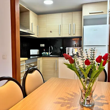 Sakura - Modern With Parking & Swimming Pool * Lloret de Mar