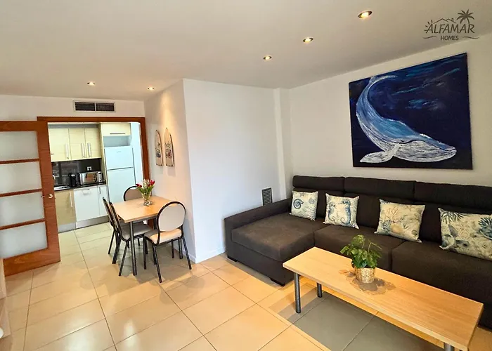 Apartamento Sakura - Modern With Parking & Swimming Pool *